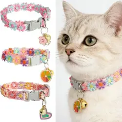ZooVenture Collares de gato bordados con flores, 3 piezas - Juego de 3: 3 colores (Flor, Naranja, Corazón) con una campanilla dorada