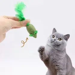 FurryFusion Ratón de juguete con hierba gatera para gatos - Artículo 1